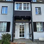 Cello Apartment- 4 Personen- Parkplatz- Waschmaschine Wolfsbourg